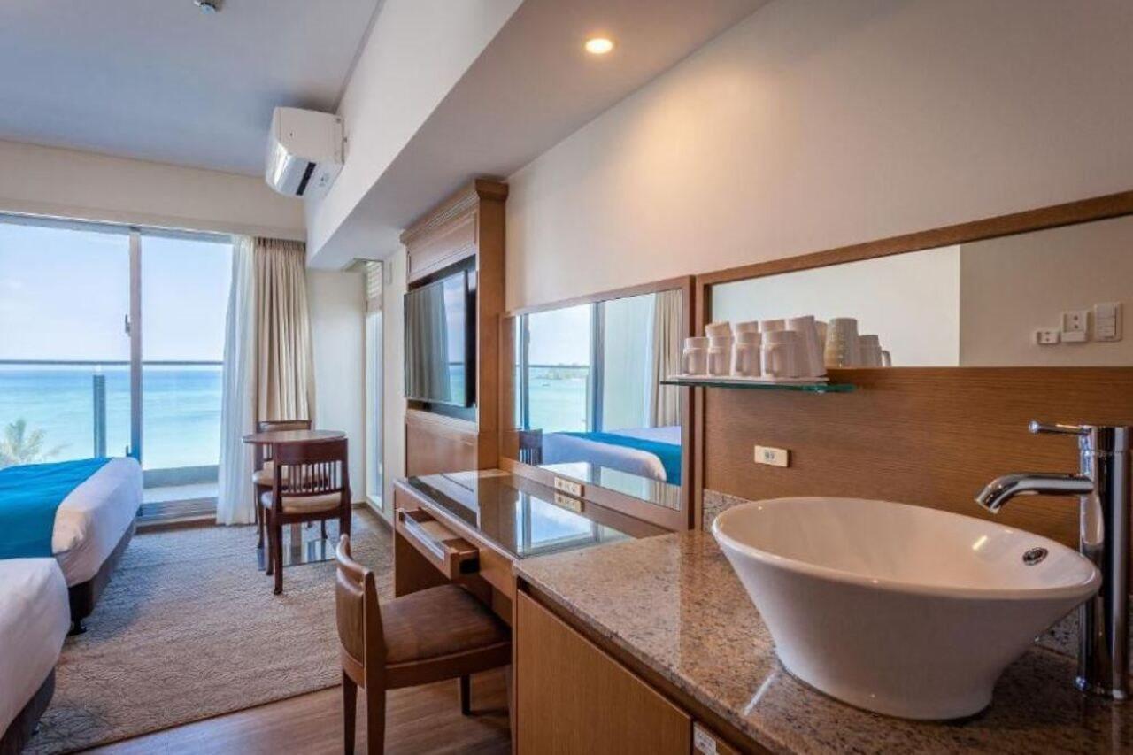 נאגו Kariyushi Lch. Resort מראה חיצוני תמונה